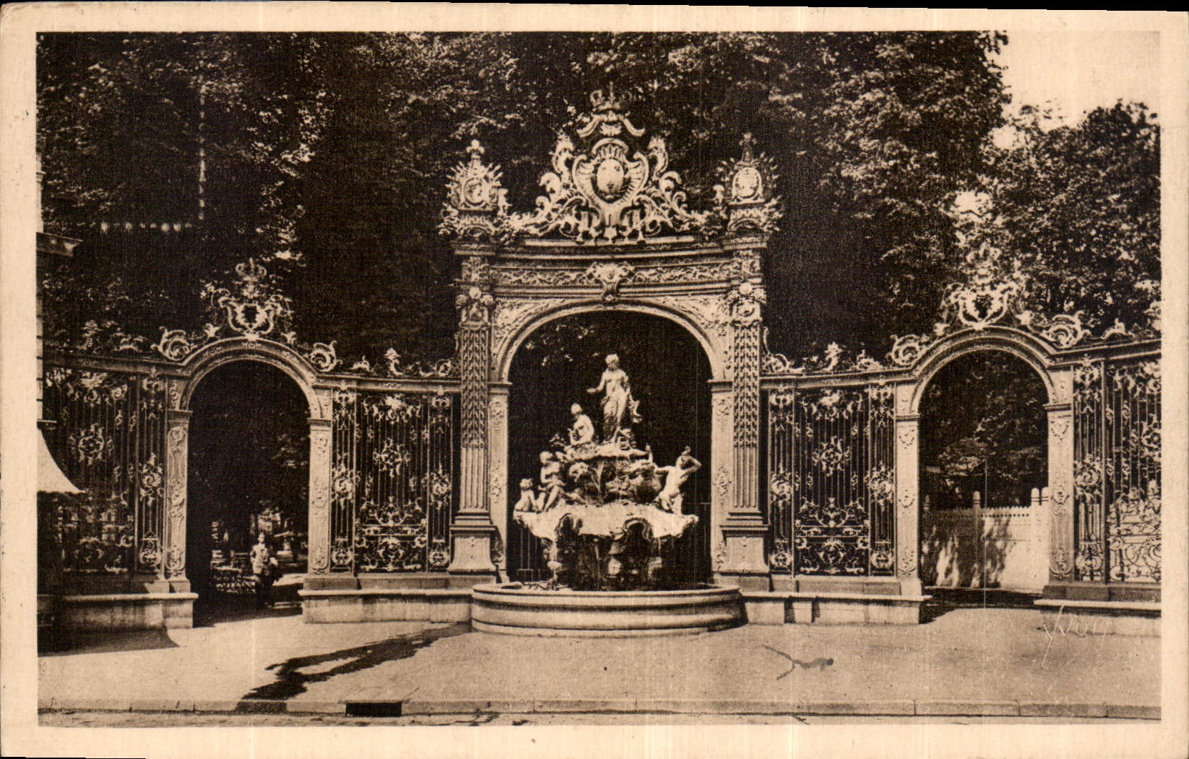 CPA Nancy M et M Place Stanislav le Bassin d'Amphitrite 