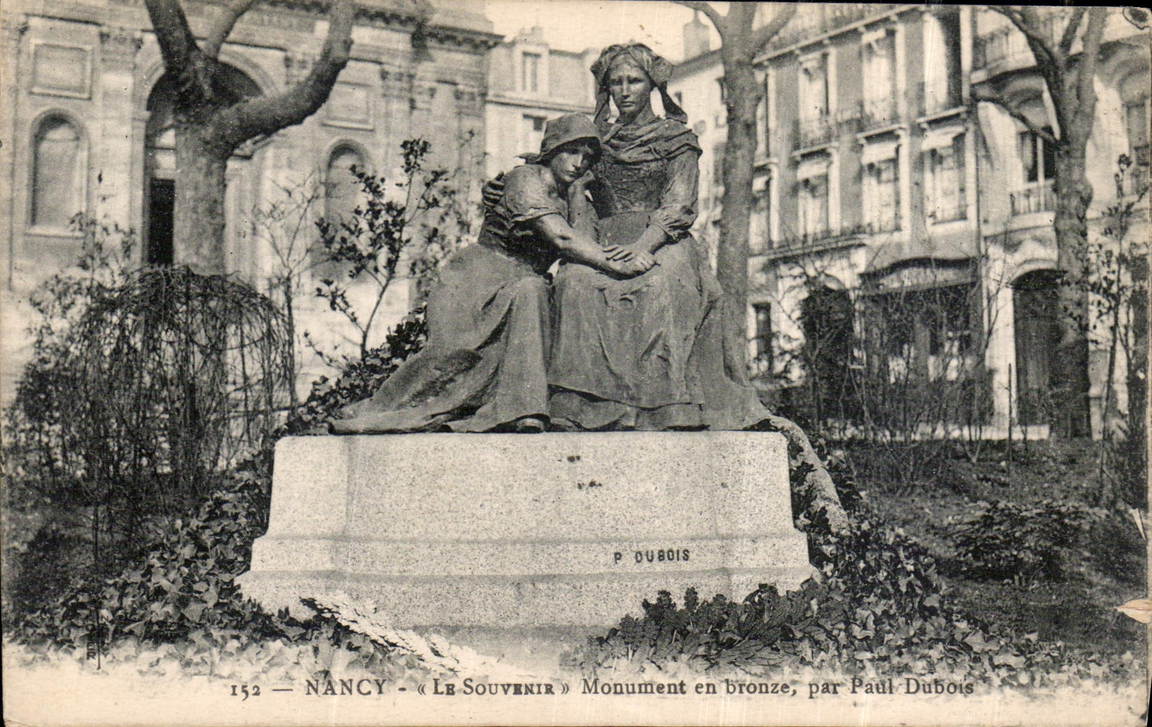 CPA Nancy la Souvenir Monument en bronze par Paul Dubois 