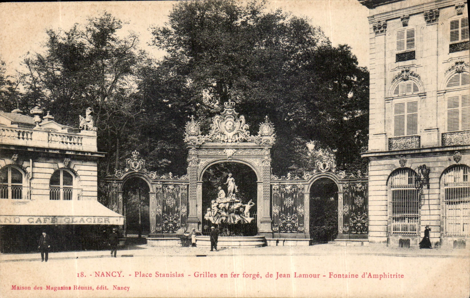 CPA Nancy Place Stanislas Grilles en fer Forge de Jean Lamour Fontaine d'Amphitrite