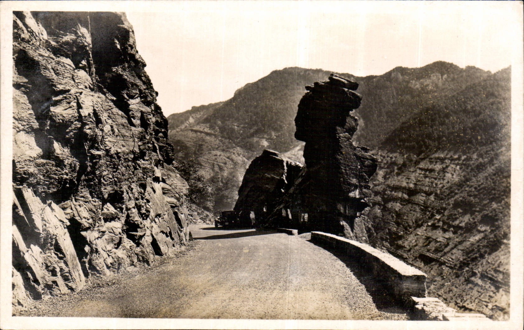 CPA Environs de Guillaumes A M les Gorges de Daluis la tete de Femme 