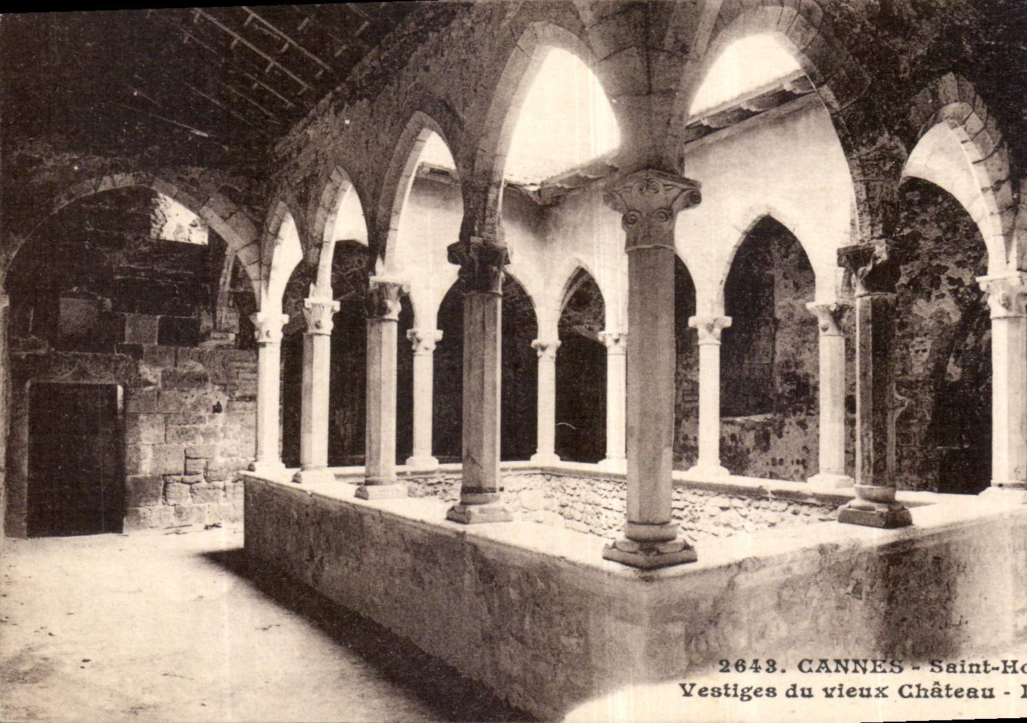 CPA Cannes Saint Honorat Vestiges du Vieux Chateau 