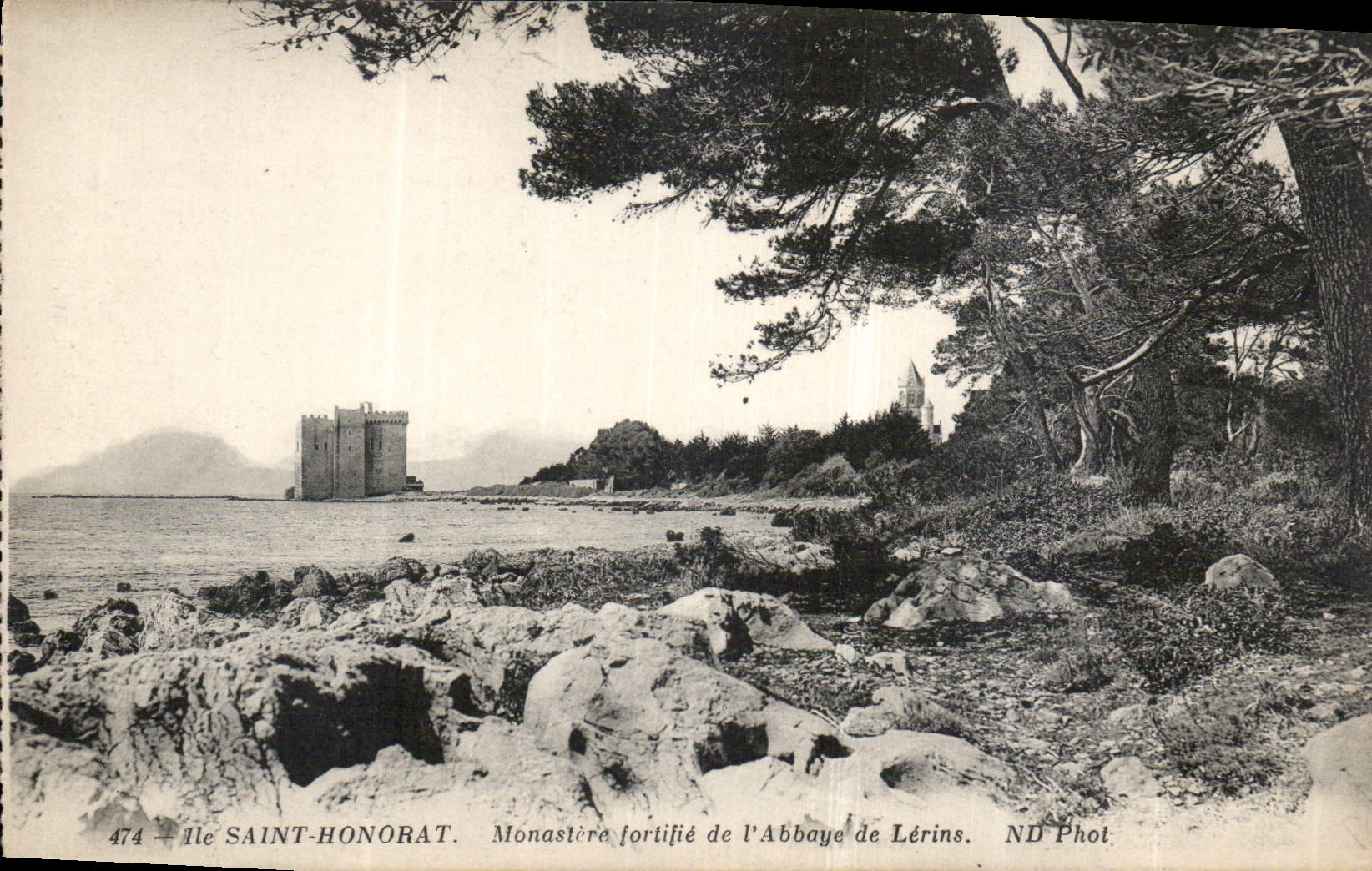 CPA Ile Saint Honorat Monastere Fortifie de l'Abbaye de Lerins 