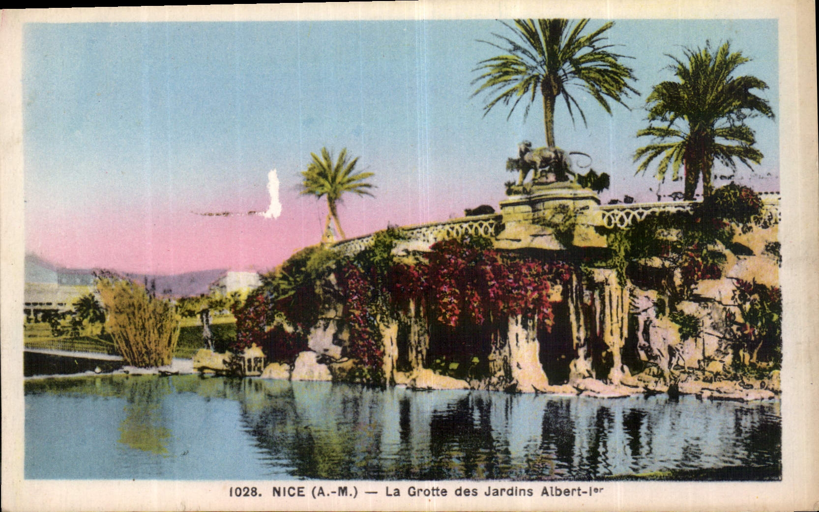 CPA Nice A M la Grotte des jardins Albert Ier 