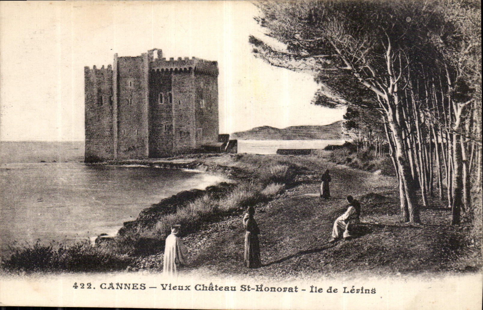 CPA Cannes Vieux Chateau St Honorat Ile de Lerins 