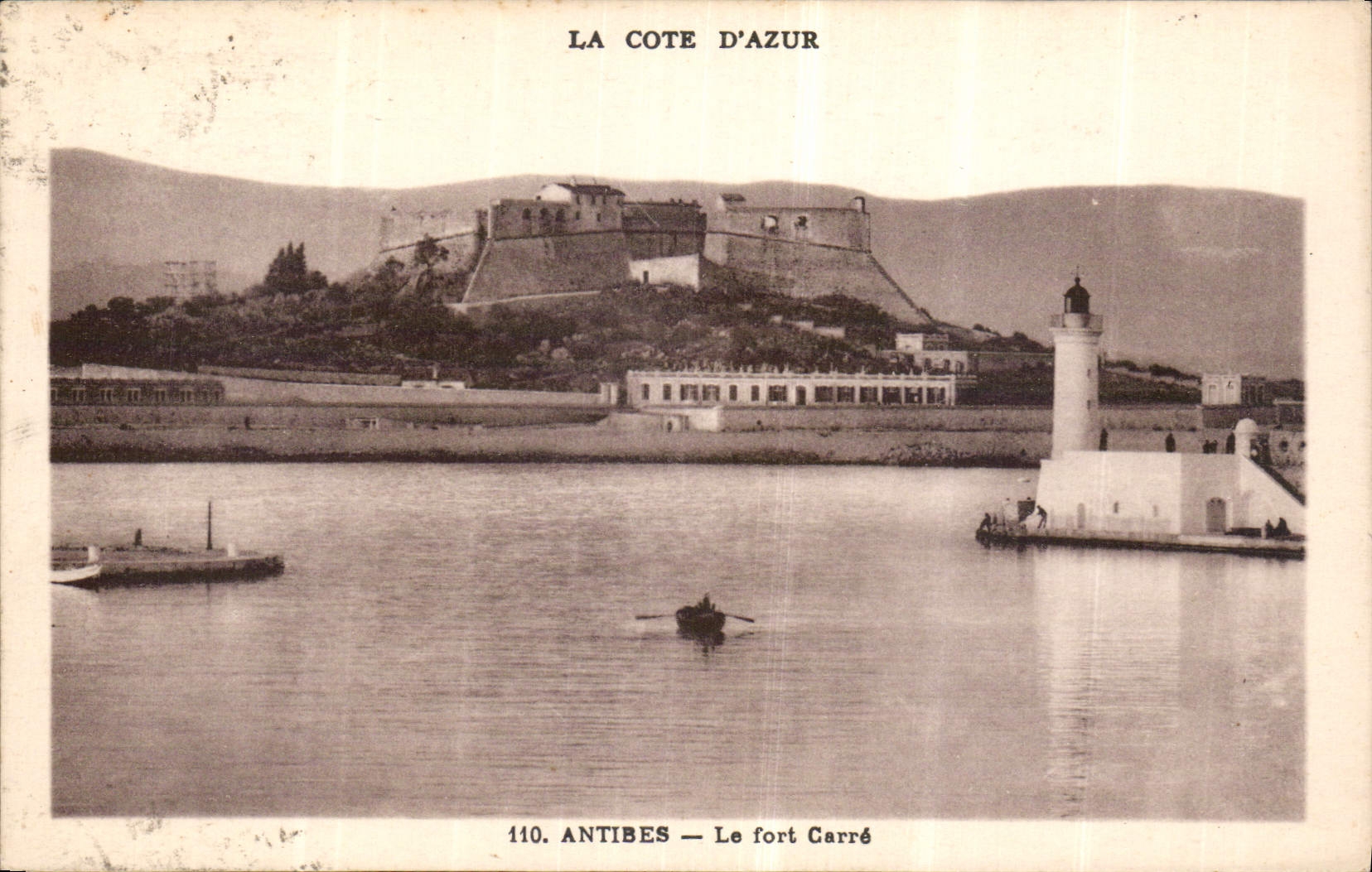 CPA La Cote d'Azur Le Fort Carre Phare
