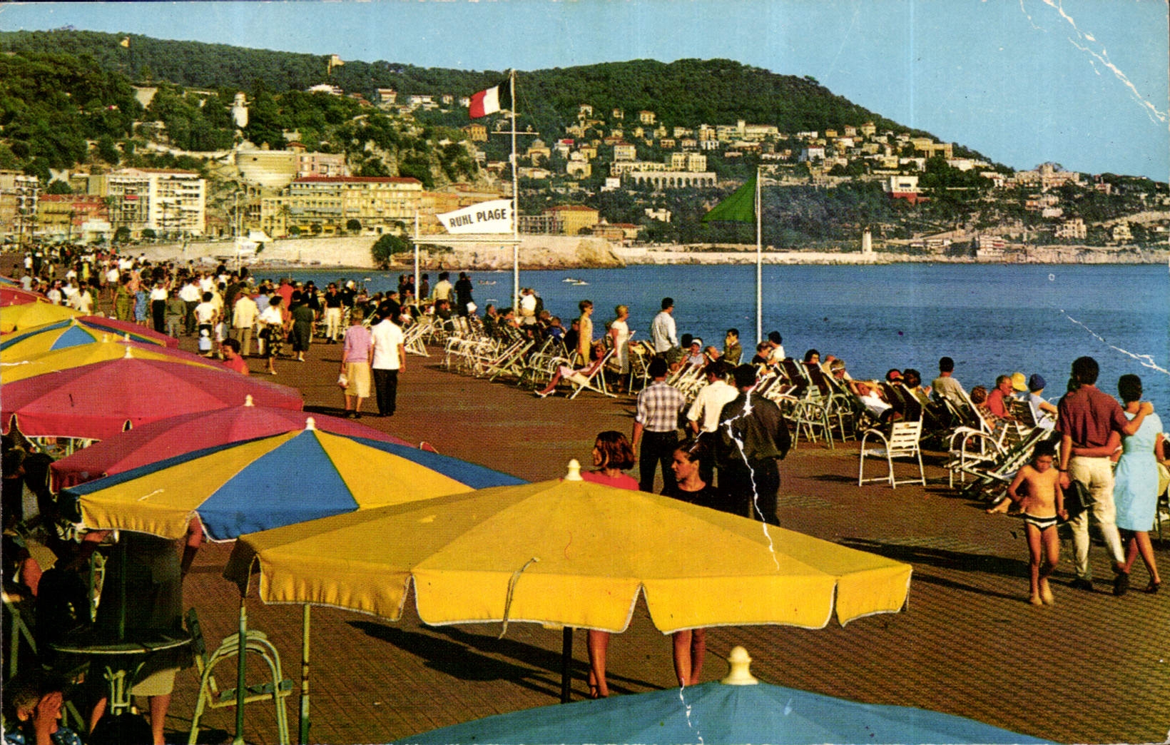CPA Les Sites Merveilleux de la Cote d'Azur Nice A M La Promenade des Anglais la colline du Chateau 