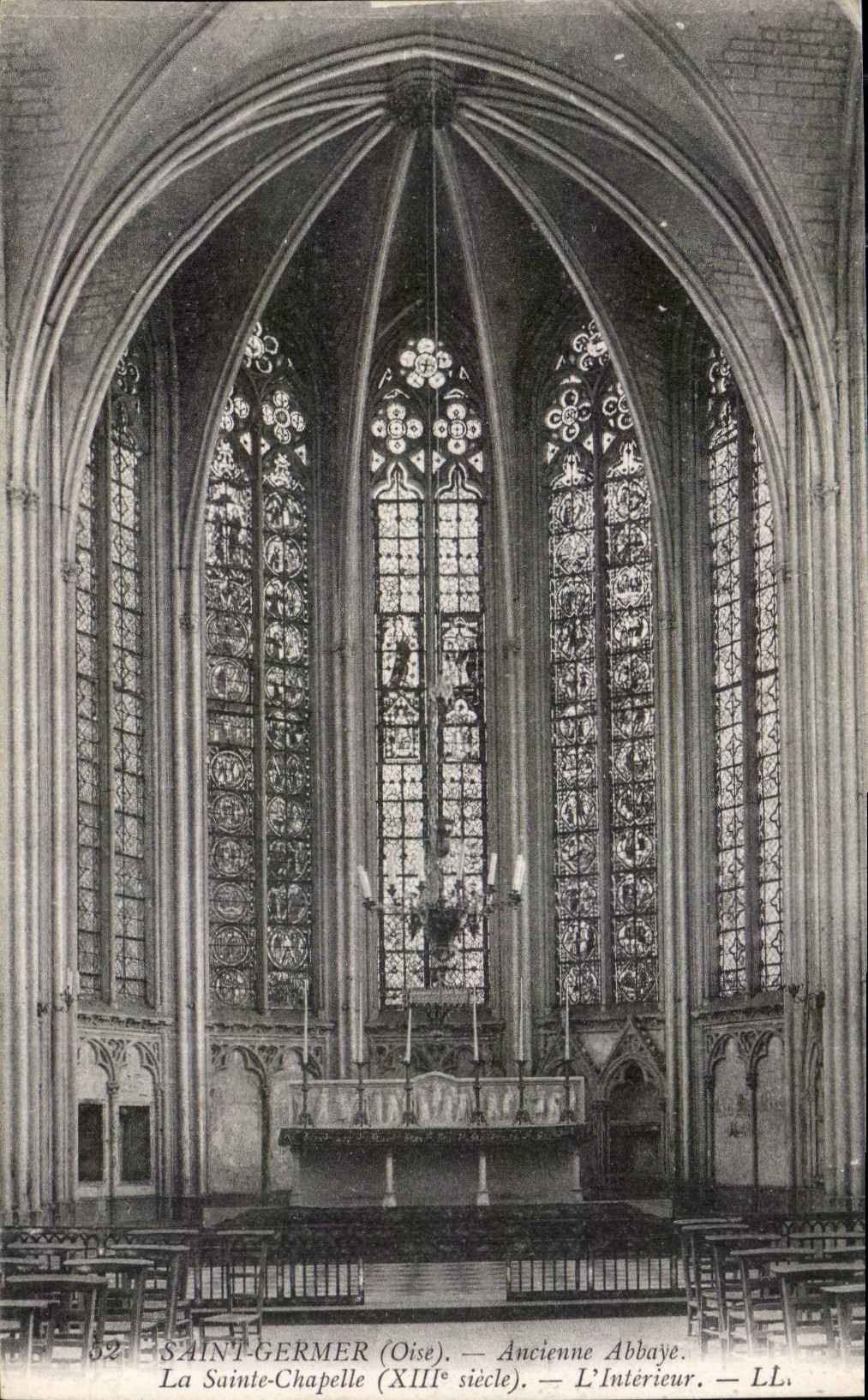 CPA Saint Germer Oise Ancienne Abbaye La Sainte Chapelle L'Interieur 