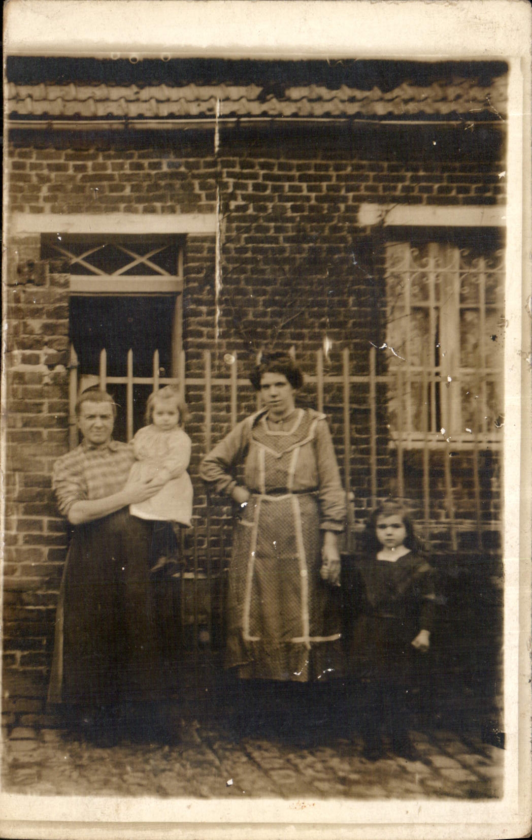 CARTE PHOTO Femme Enfants