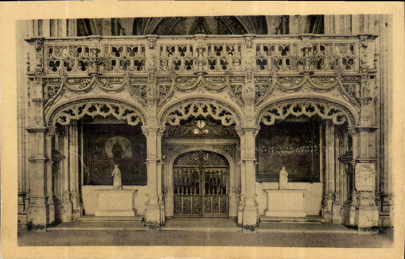 CPA Eglise de Brou le jube 