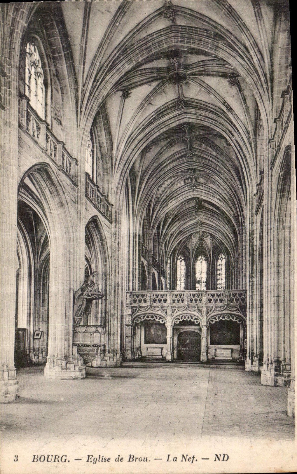 CPA Bourg Eglise de Brou la Nef 