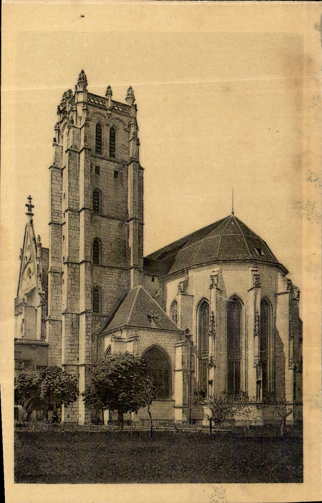 CPA Eglise de Brou le chevet 