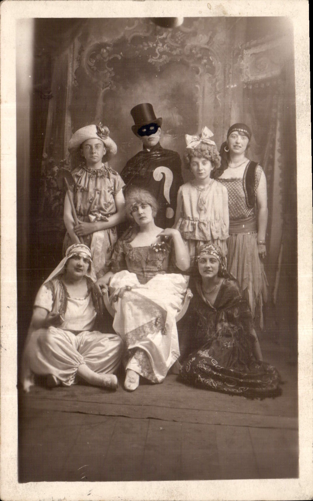 CARTE PHOTO Femmes Theatre
