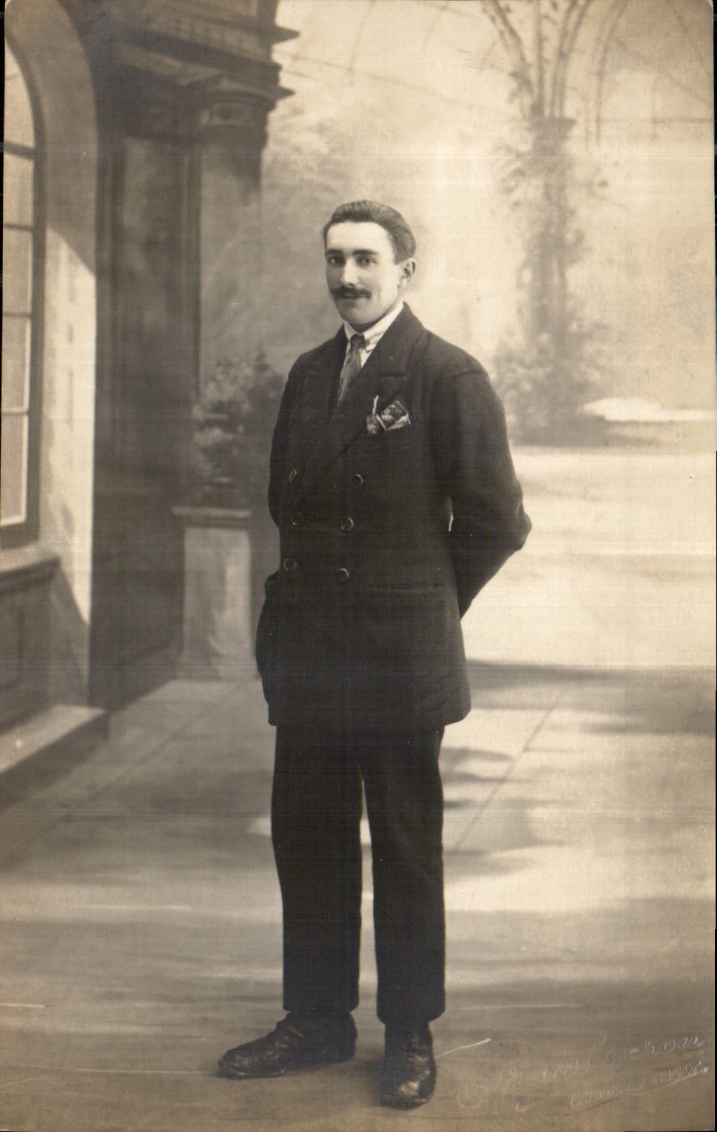 CARTE PHOTO Homme Chatellerault