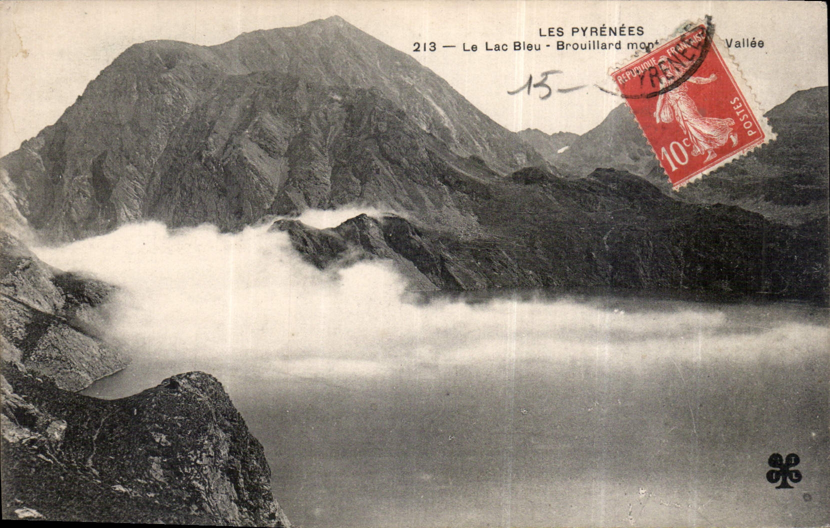 CPA Les Pyrenees le Lac Bleu Brouillard Vallee 