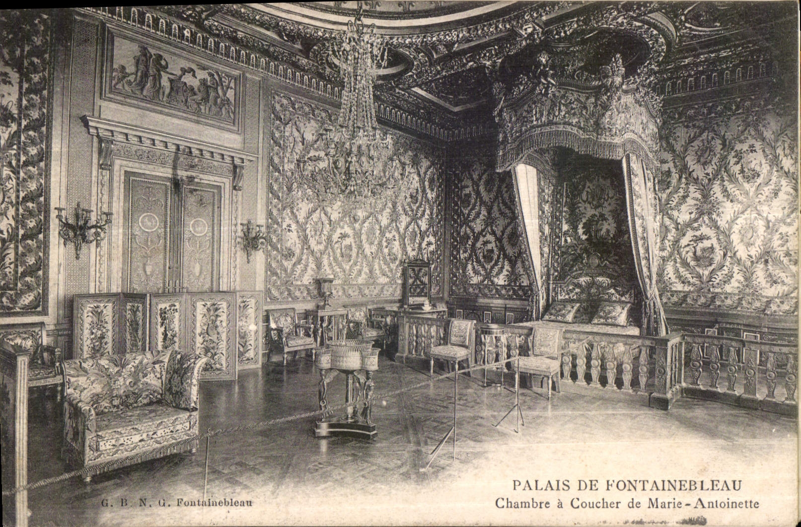 CPA Palais de Fontainebleau Chambre a coucher de Marie Antoinette 