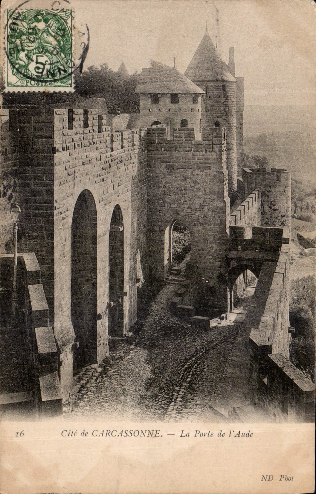 CPA Cite de Carcassonne la Porte de l'Aude