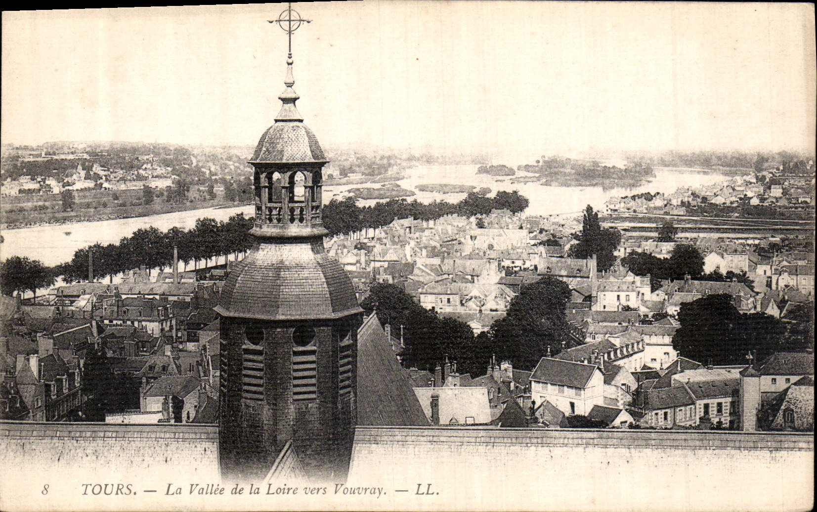 CPA Tours la Vallee de la Loire vers Vouvray 