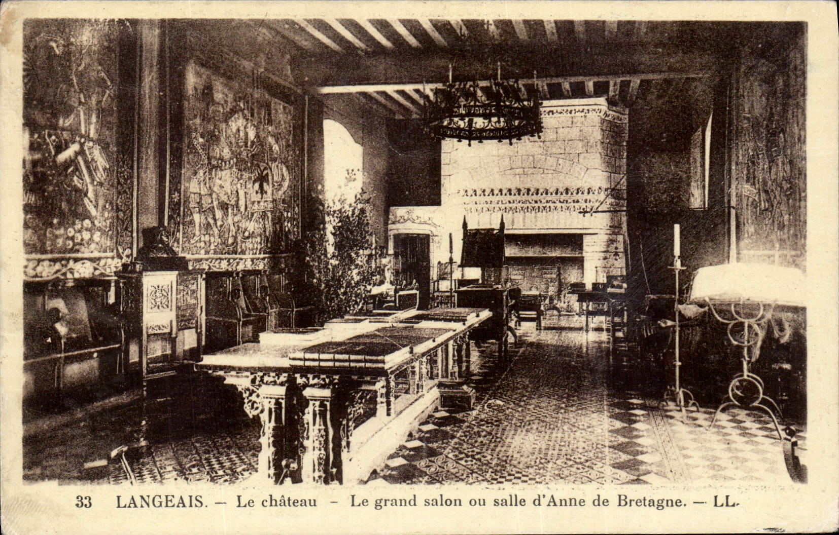 CPA Langeais le Chateau le grand salon ou salle d'Anne de Bretagne 