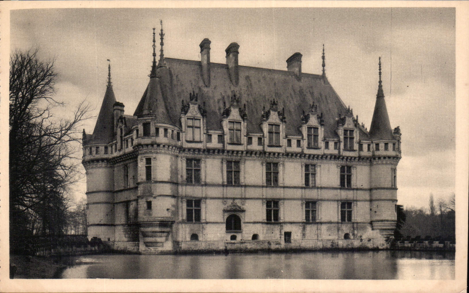 CPA Chateau d'Azay le Rideau I et L I et L face ouest