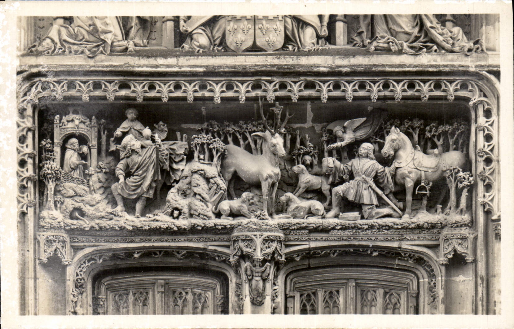 CPA Chateau d'Amboise Porte de la Chapelle Saint Hubert 