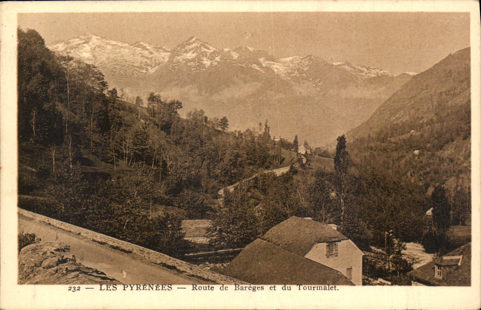 CPA Les Pyrenees Route de Bareges et du Tourmalet
