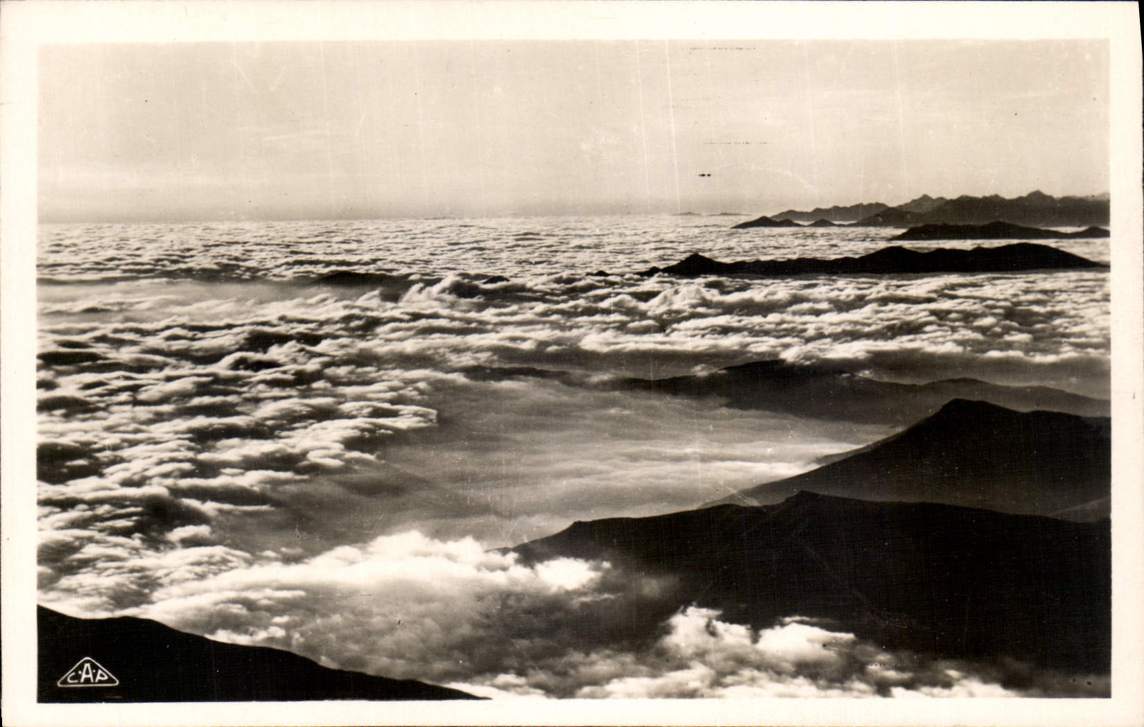 CPA Bagneres de Bigorre La mer de nuages vue du Pic du Midi