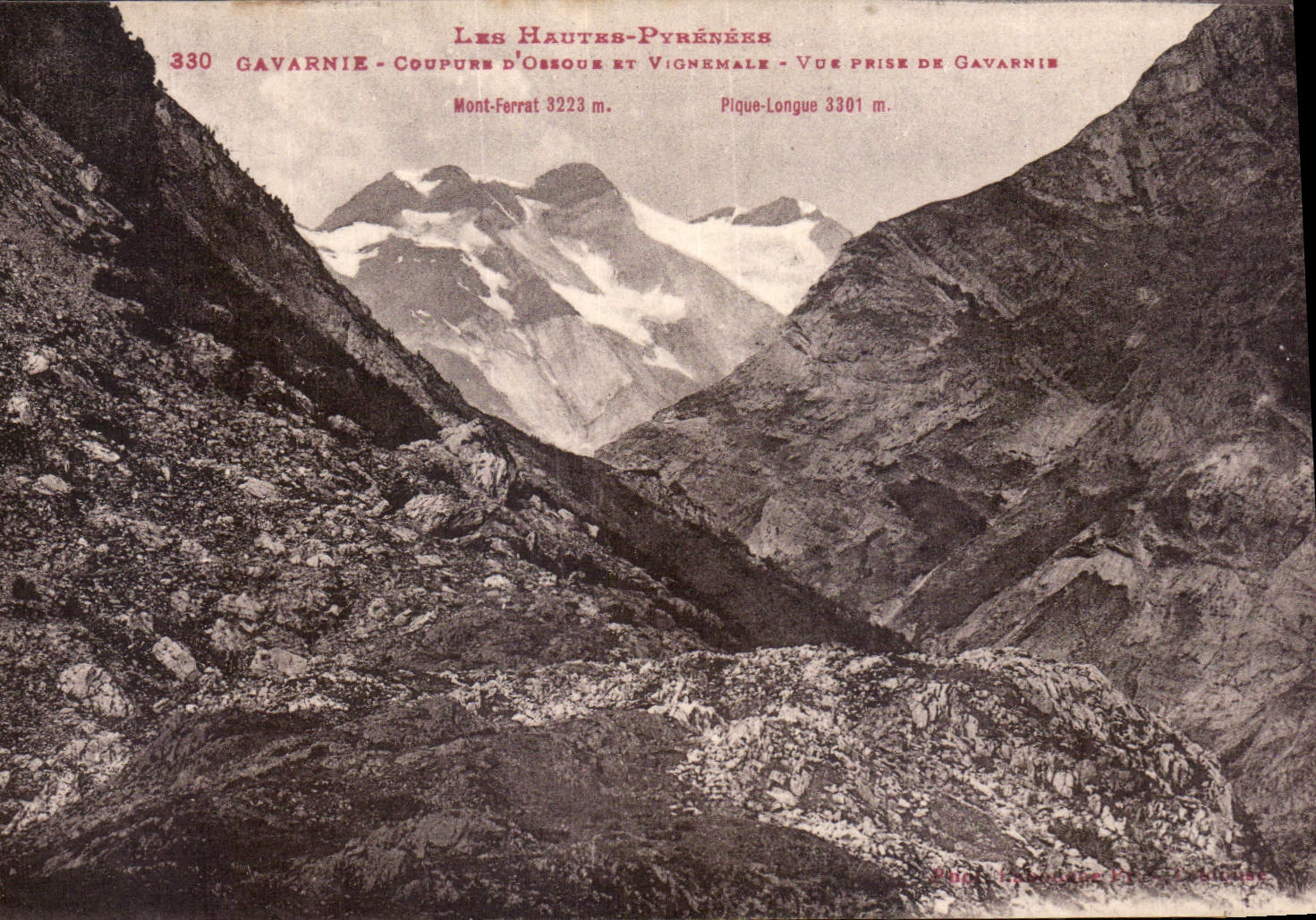 CPA Les Hautes Pyrenees Gavarnie Coufure d'Ossour et Vignemale Vue prise de Gavarnie 