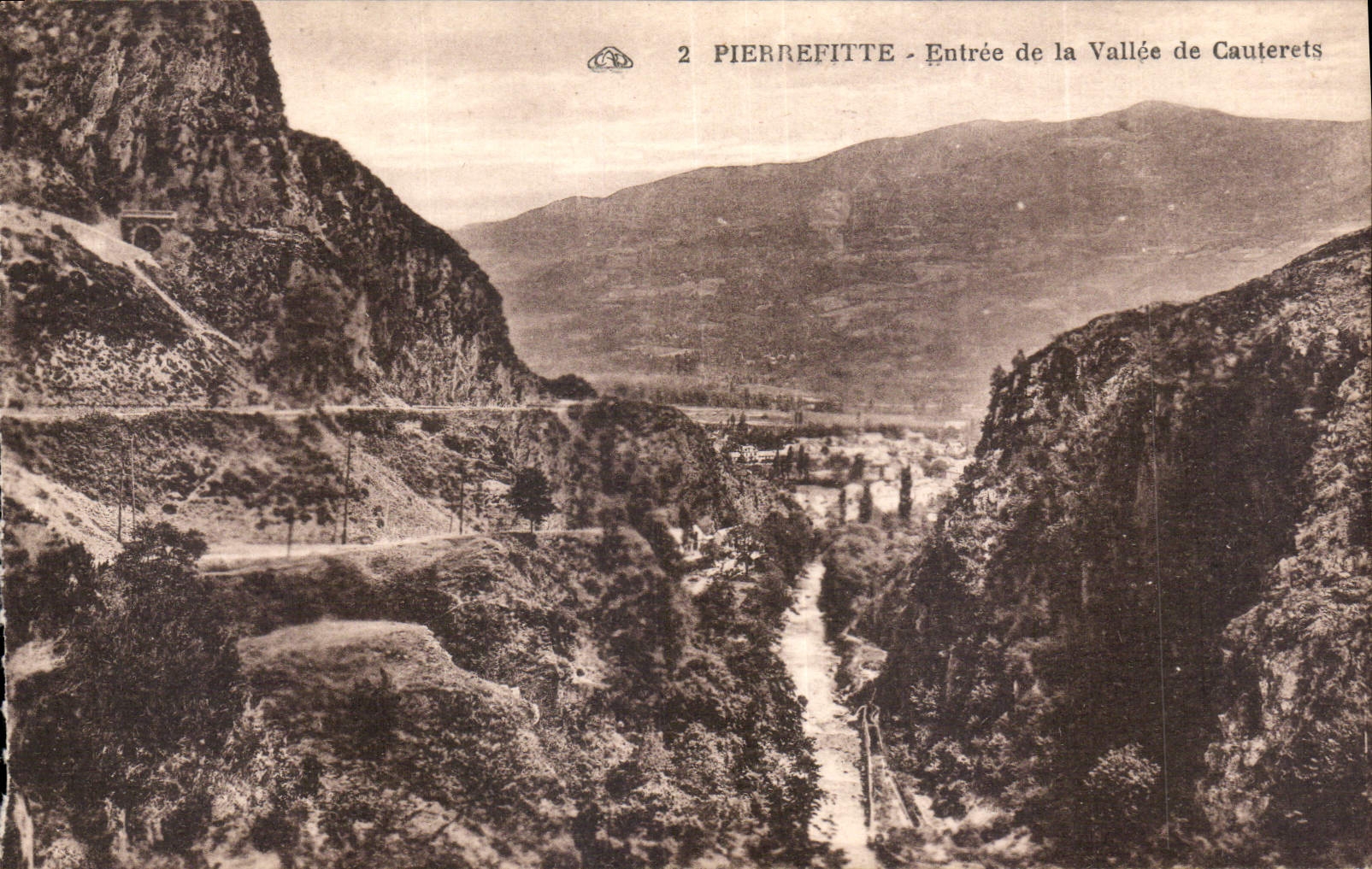 CPA Pierrefitte Entree de la Vallee de Cauterets