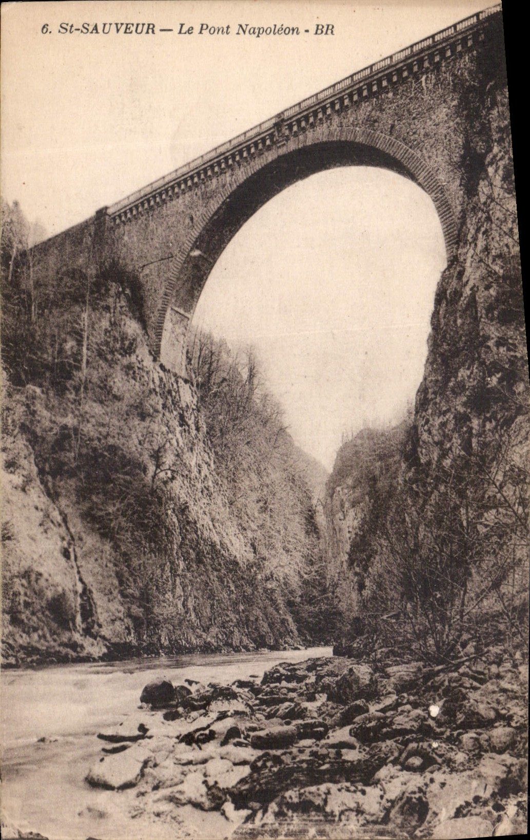 CPA St Sauveur Le Pont Napoleon 