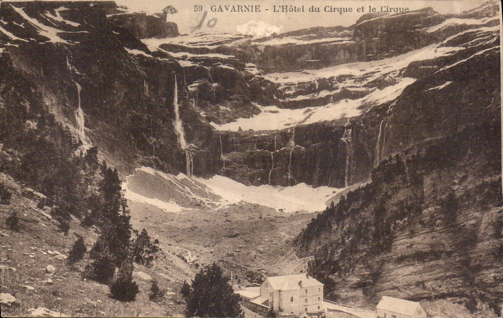 CPA Gavarnie L'Hotel du Cirque et le Cirque 