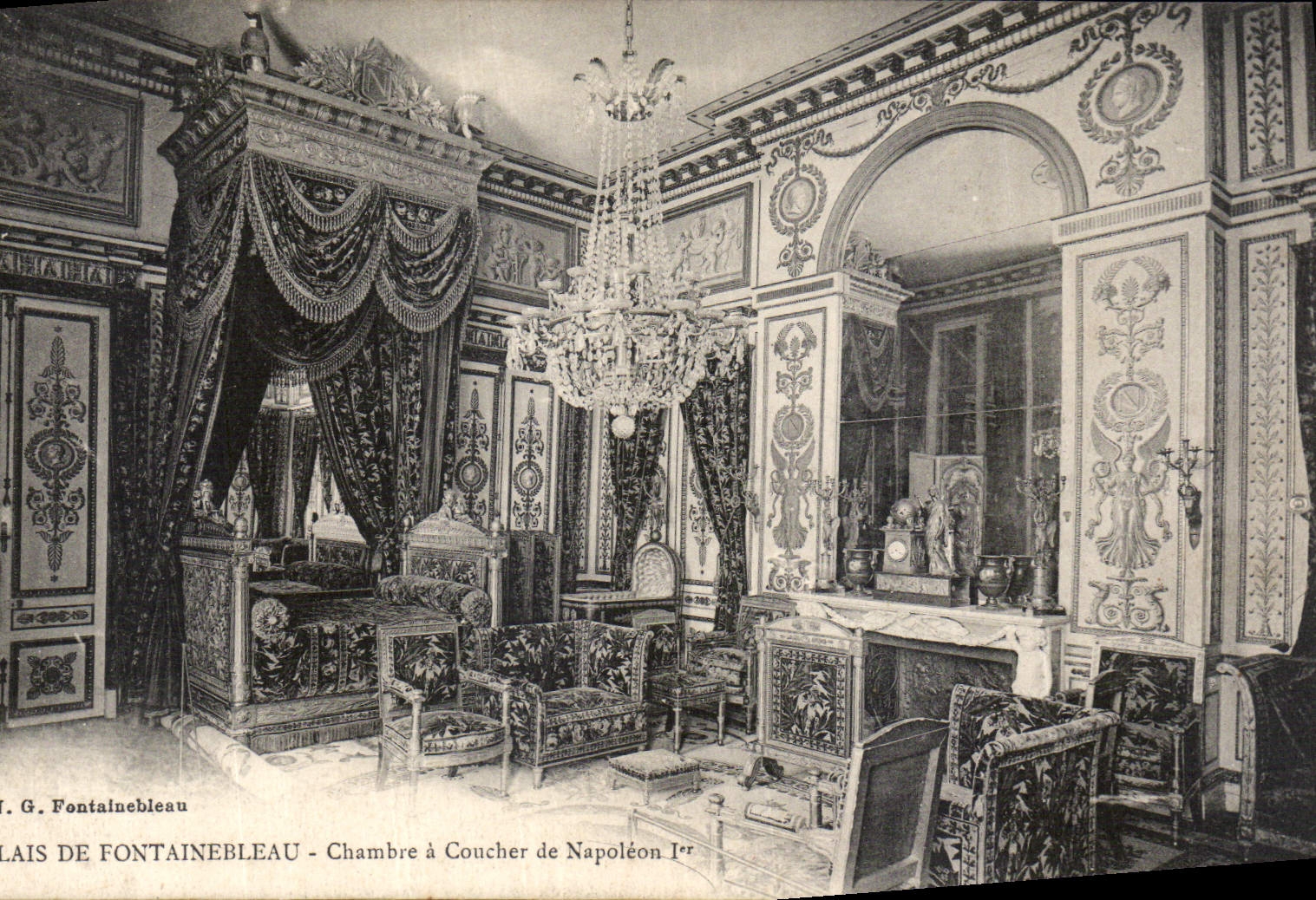 CPA Palais de Fontainebleau Chambre a coucher de Napoleon I 