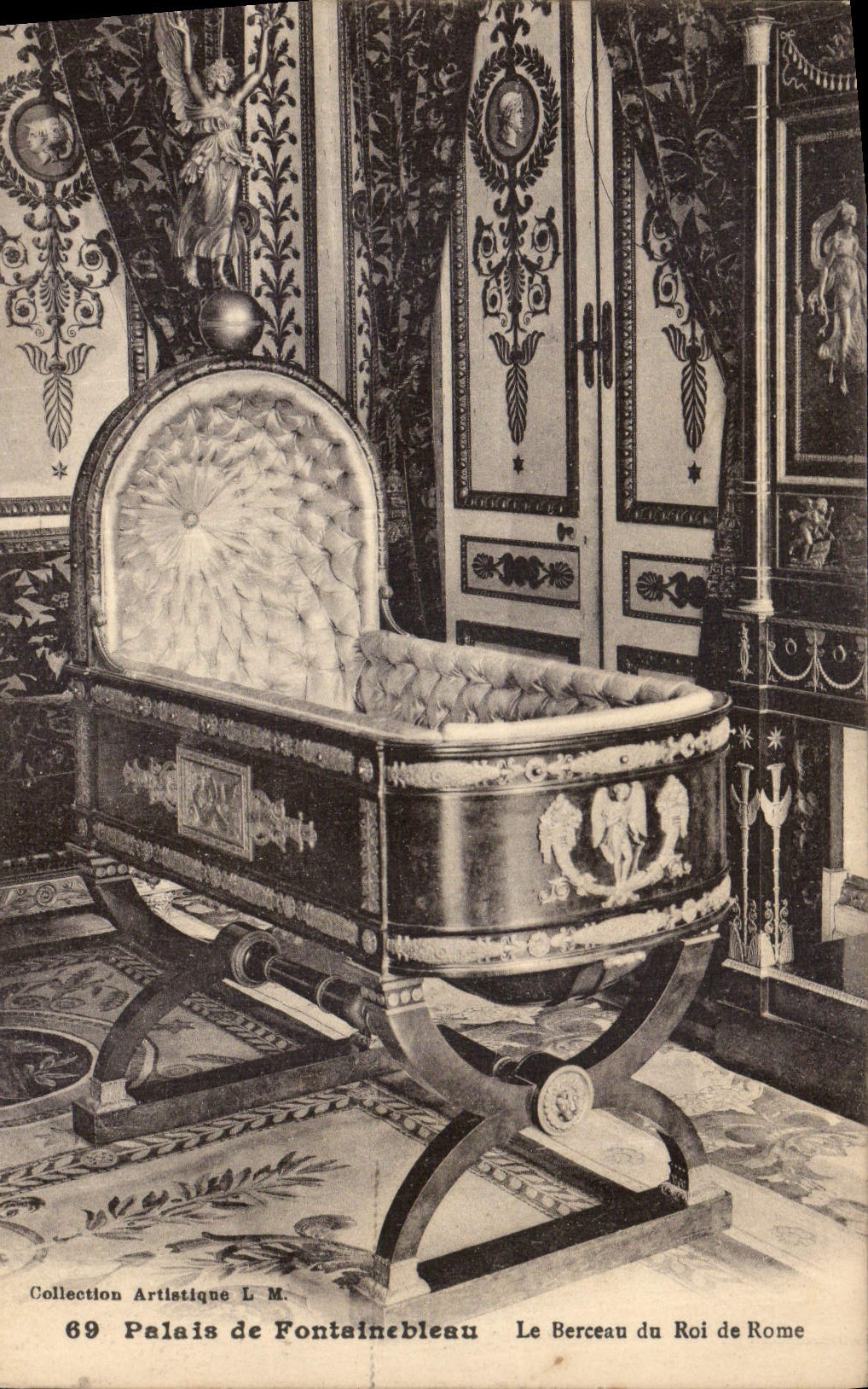 CPA Palais de Fontainebleau Le Berceau du Roi de Rome 