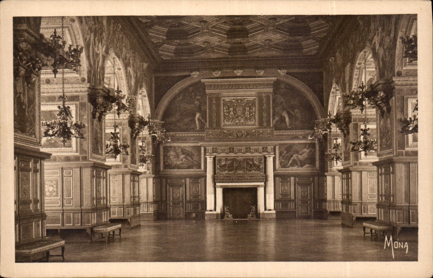 CPA Palais de Fontainebleau la Galerie Henri II ou Salle de Bal 
