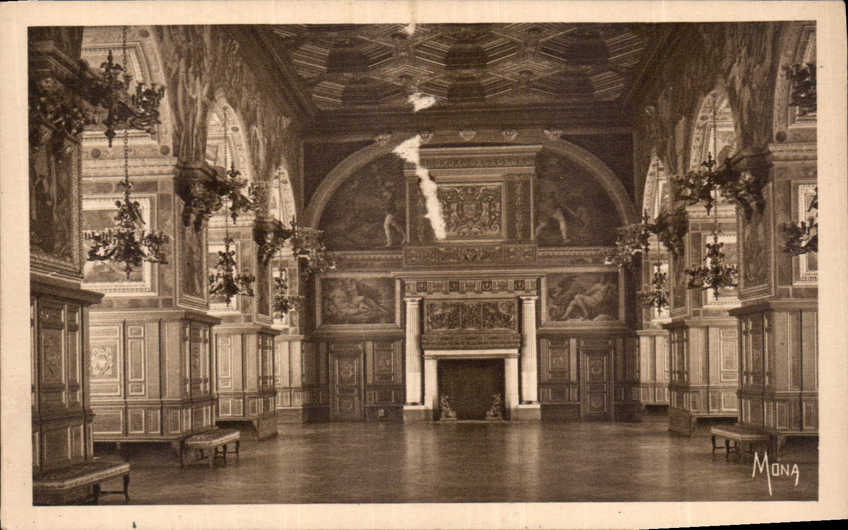 CPA Palais de Fontainebleau la Galerie Henri II ou Salle de Bal 