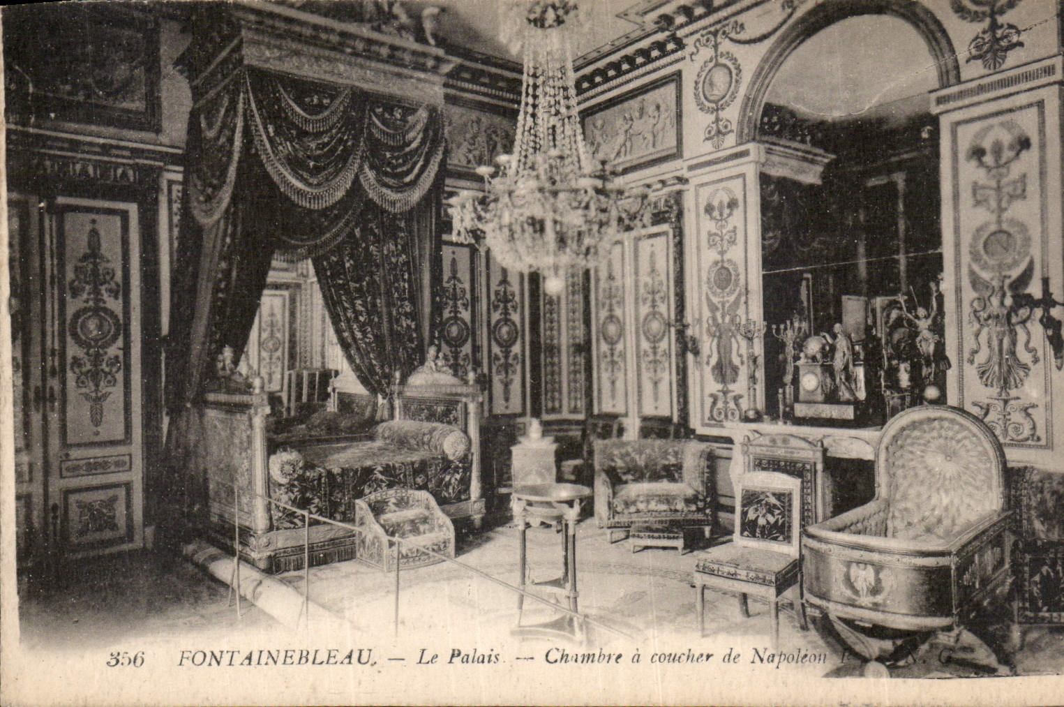 CPA Fontainebleau Le Palais Chambre a coucher de Napoleon 1er