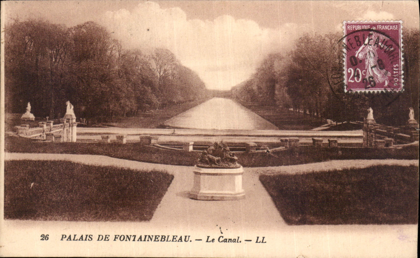 CPA Palais de Fontainebleau Le Canal 