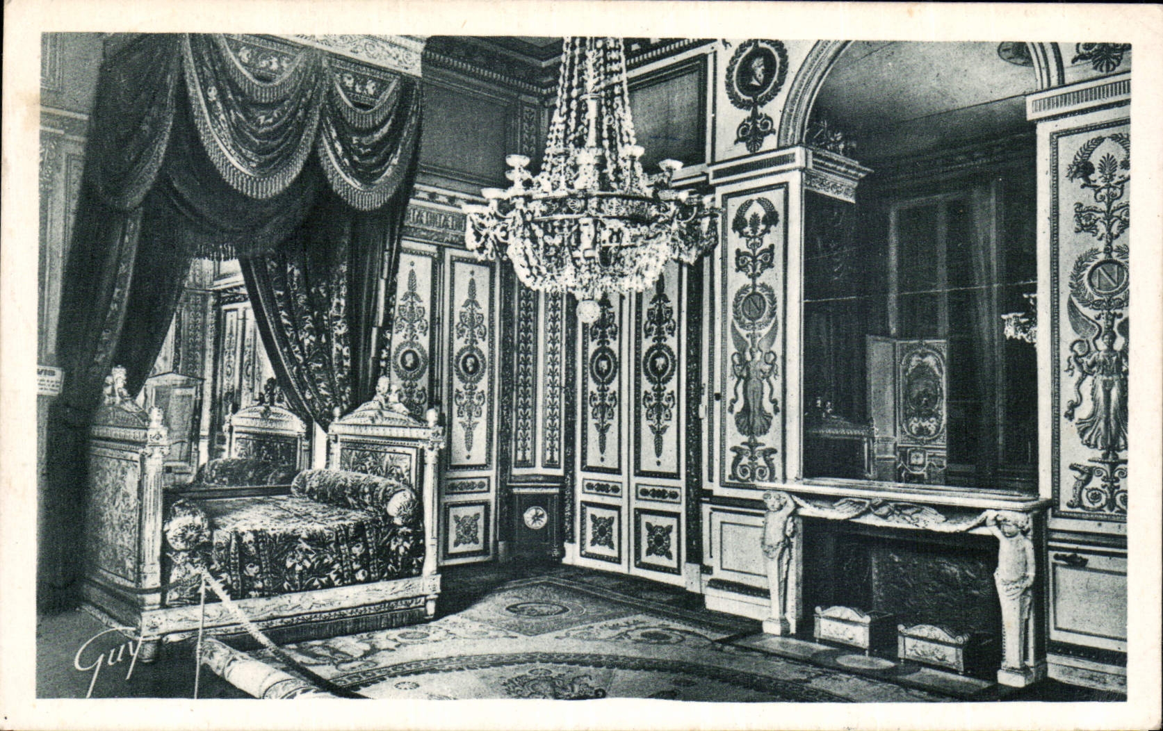 CPA Fontainebleau Seine et Marne Le Palais Chambre a coucher de Napoleon I 