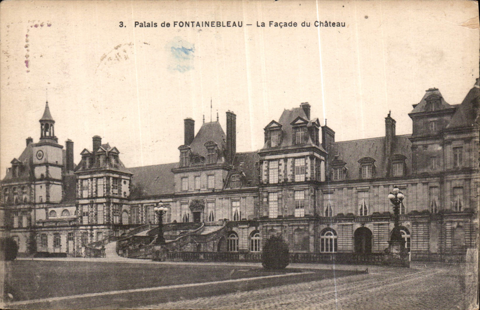 CPA Palais de Fontainebleau la Facade du Chateau 