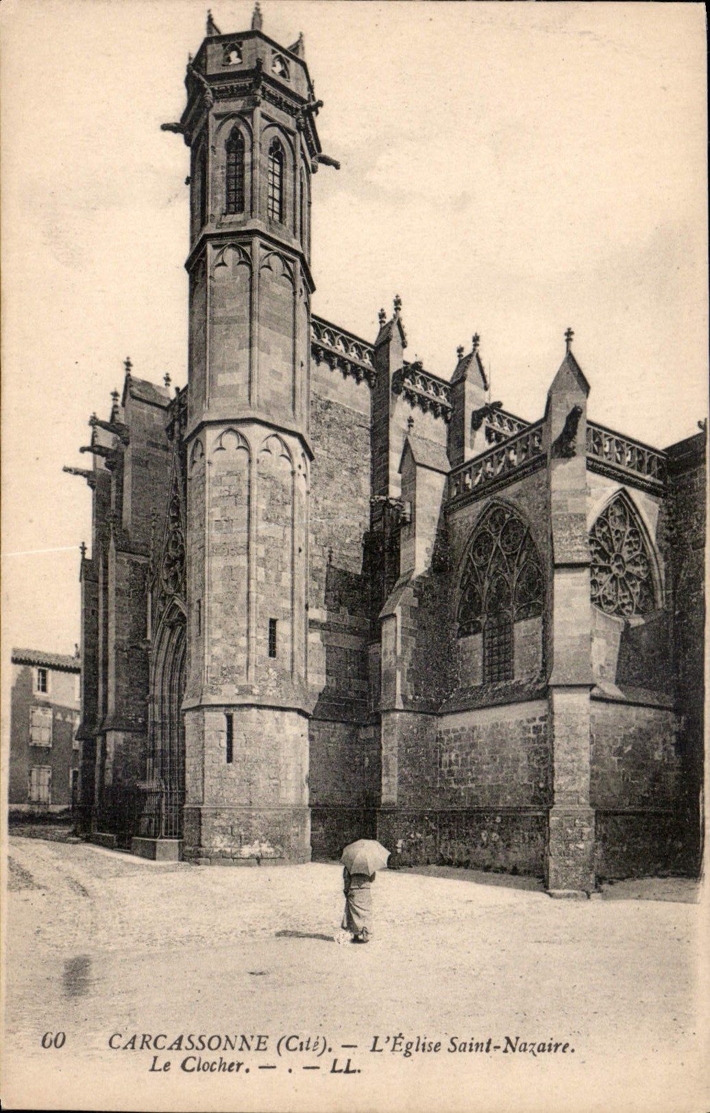 CPA Carcassonne Cite l'Eglise Saint Nazaire le Clocher