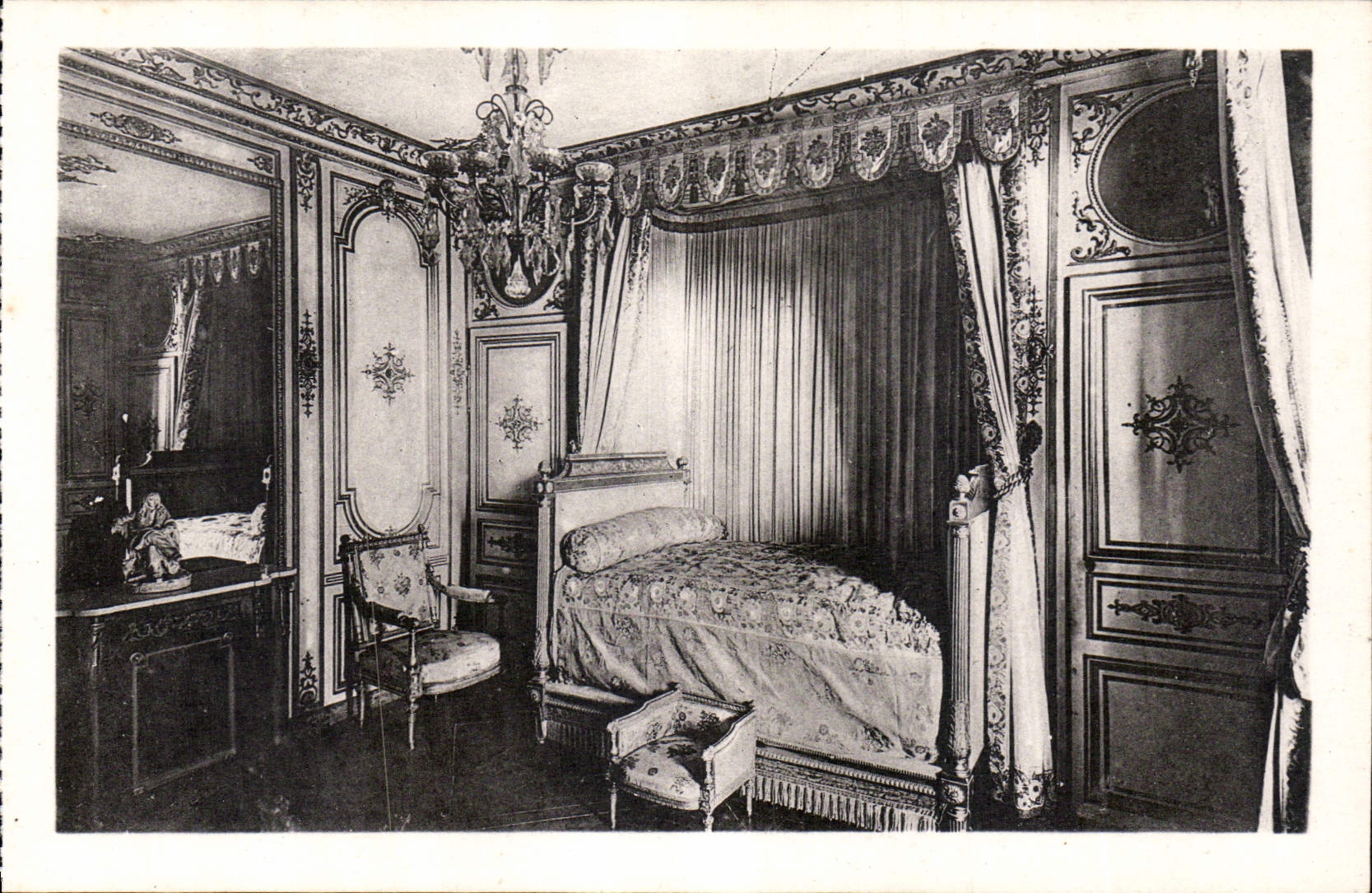 CPA Chateau de Fontainebleau chambre de madame de maintenon  