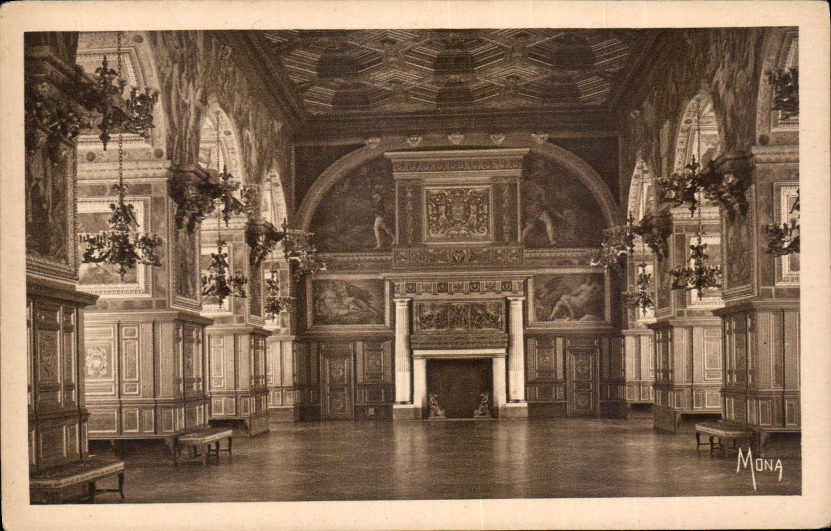 CPA Palais de Fontainebleau la Galerie Henri II ou Salle de Bal