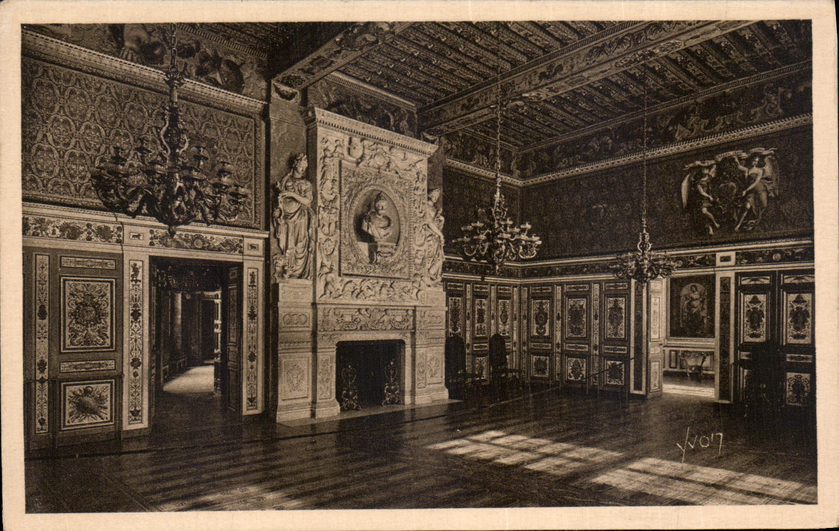 CPA La Douce France Palais de Fontainebleau Salle des Grades 