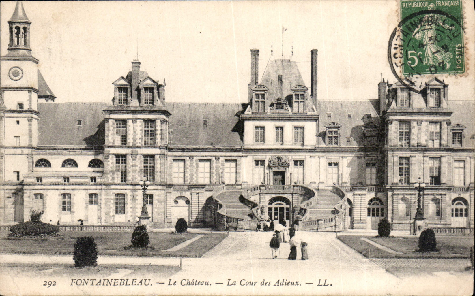 CPA Fontainebleau le Chateau la Cour des Adieux