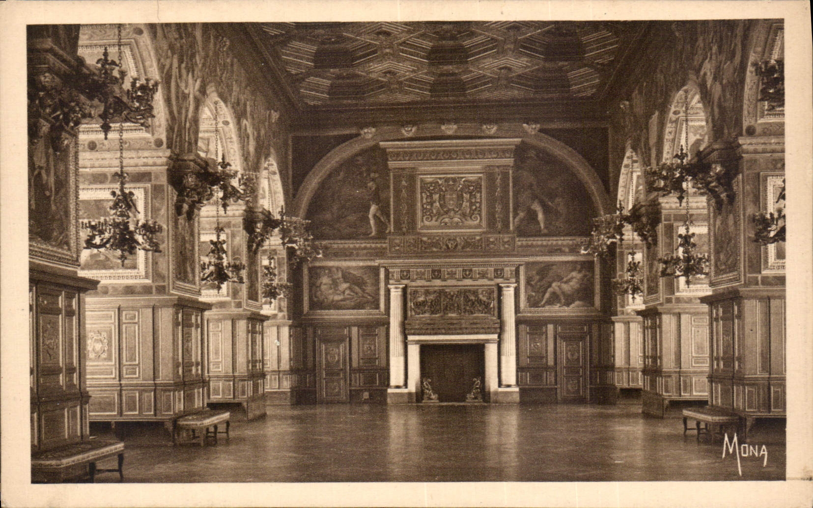 CPA Palais de Fontainebleau la Galerie Henri II ou Salle de Bal 