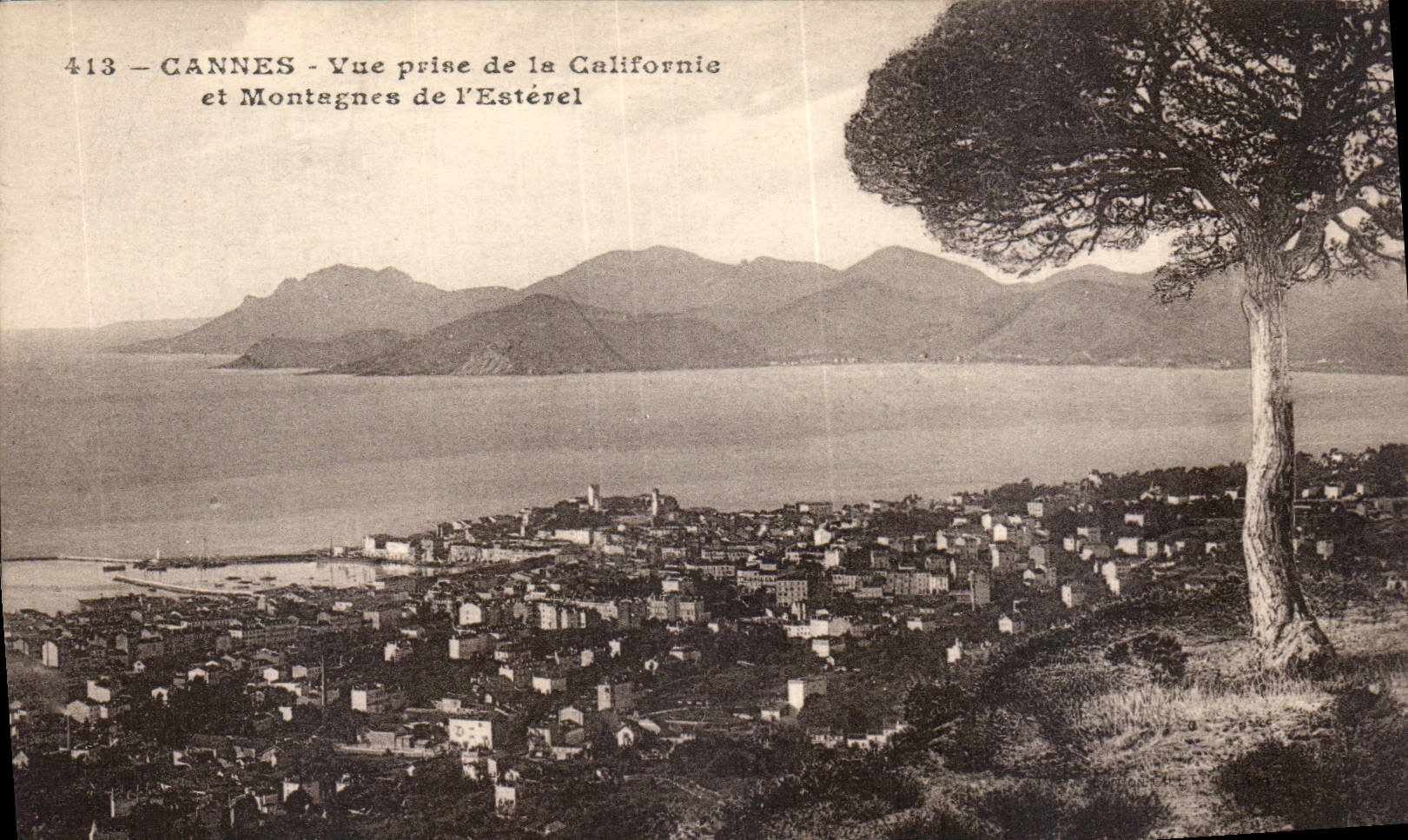 CPA Cannes vue prise de la Californie et Montagnes de l'Esterel 