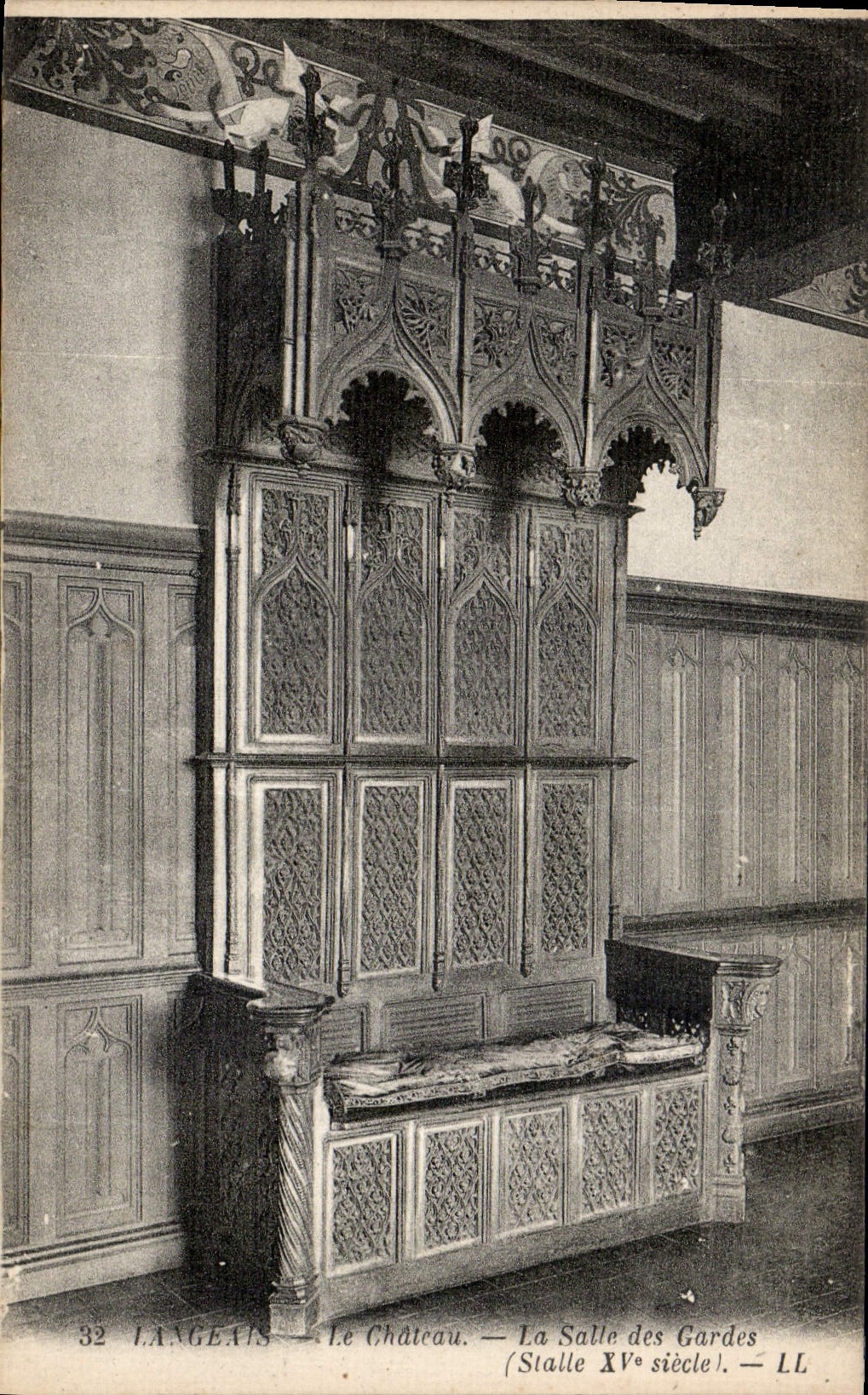 CPA Langeais le Chateau la Salle des Gardes Stalle XV siecle 