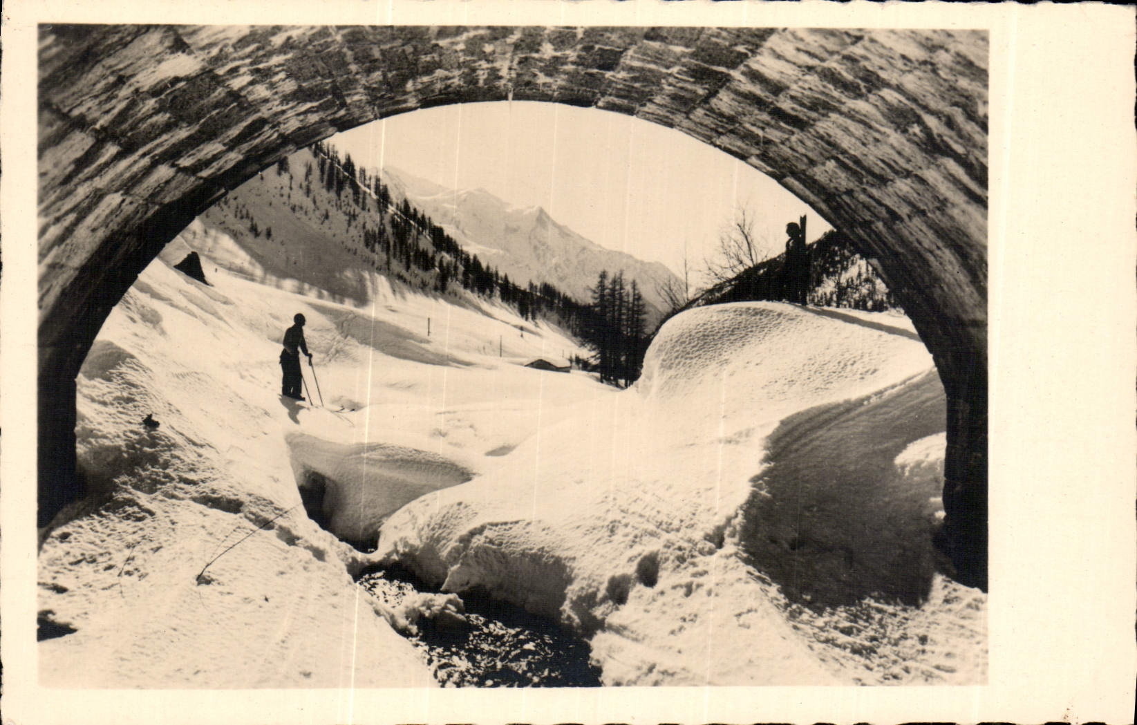 CPA Pont sous la neige