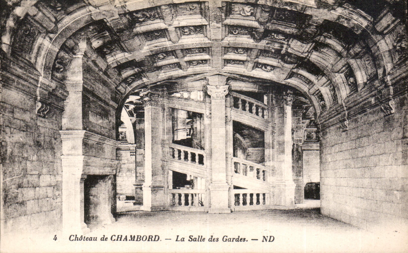 CPA Chateau de Chambord la Salle des Gardes 