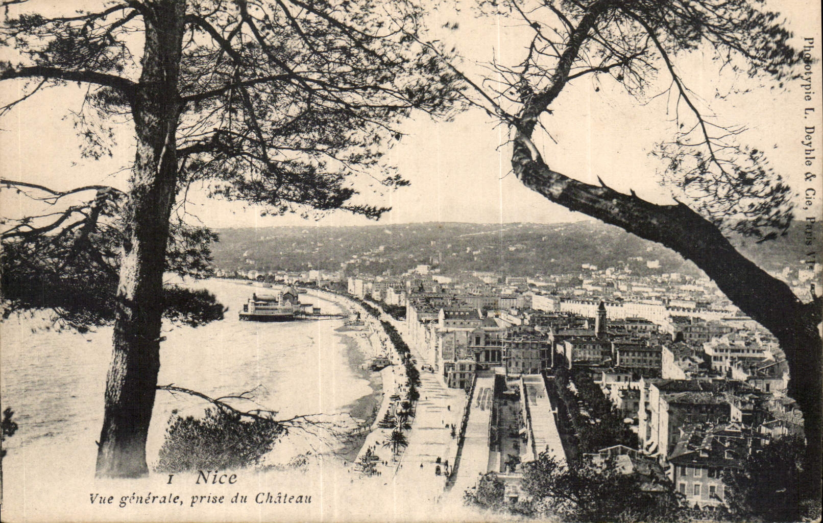 CPA Nie vue generale prise du Chateau 