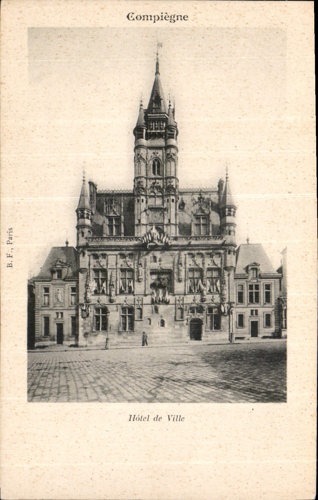 CPA Compiegne Hotel de Ville 